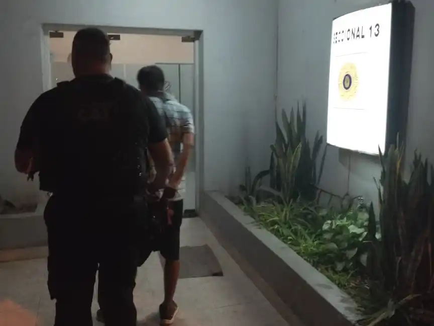 Detuvieron a un joven de 22 años tras generar disturbios y agredir a la policía