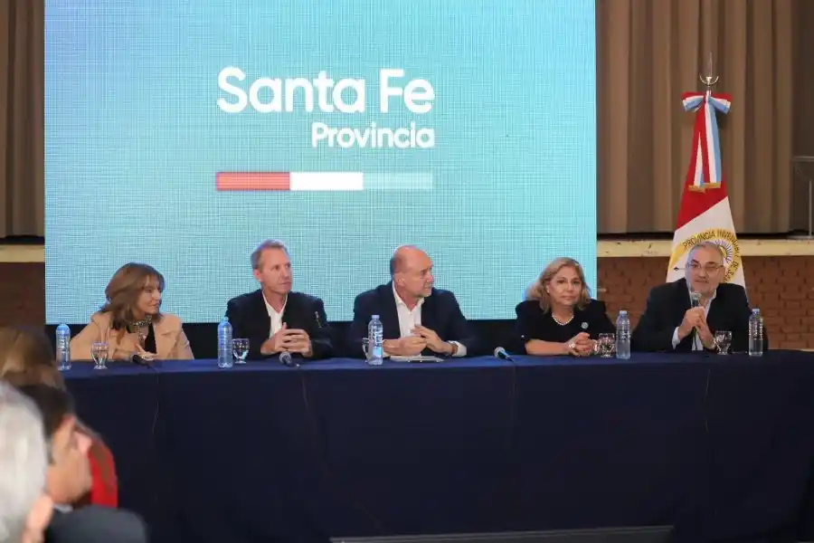 El acto fue encabezado por el gobernador Omar Perotti