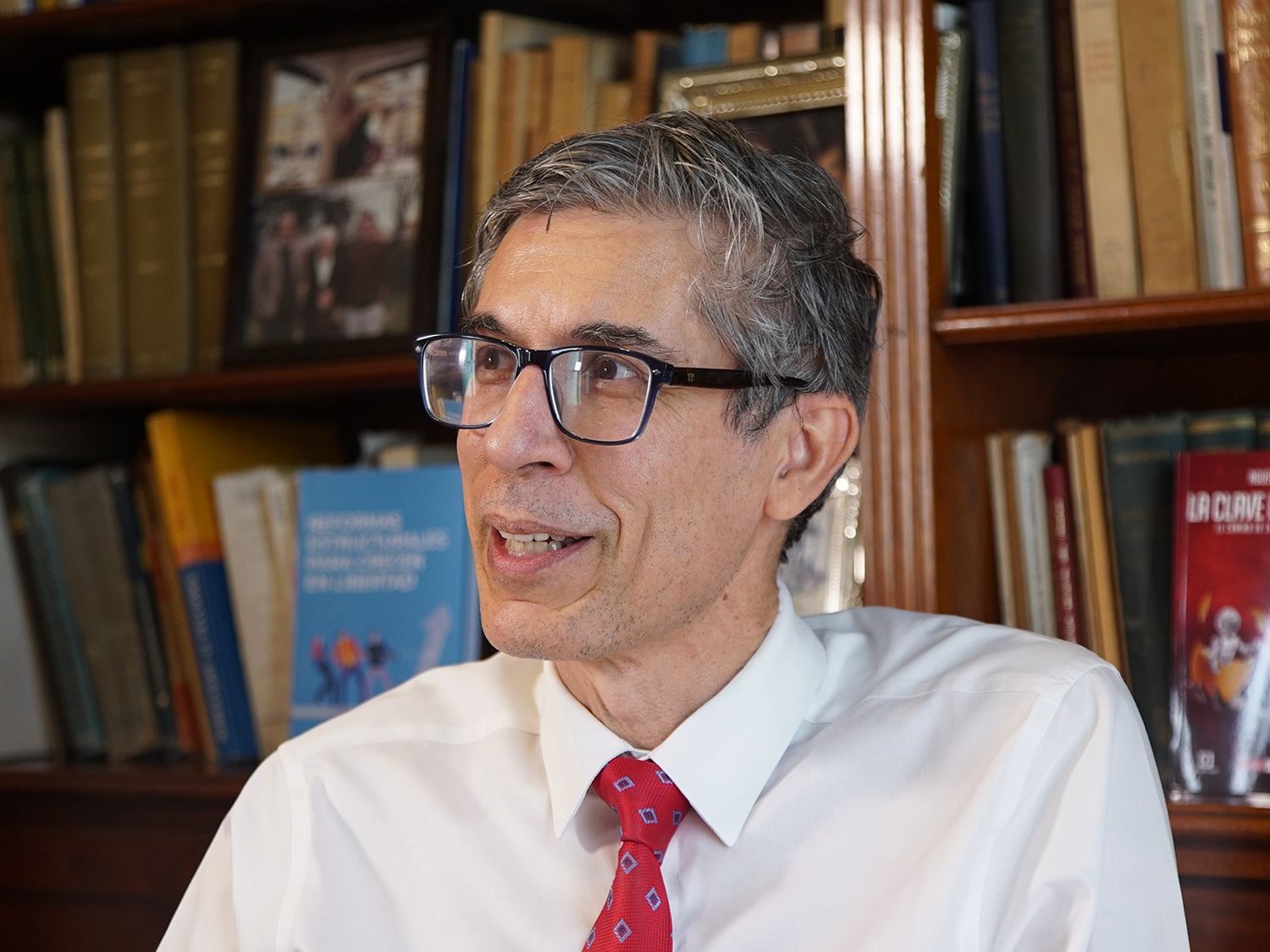 Agustín Etchebarne: "No hay una caída abrupta del consumo"