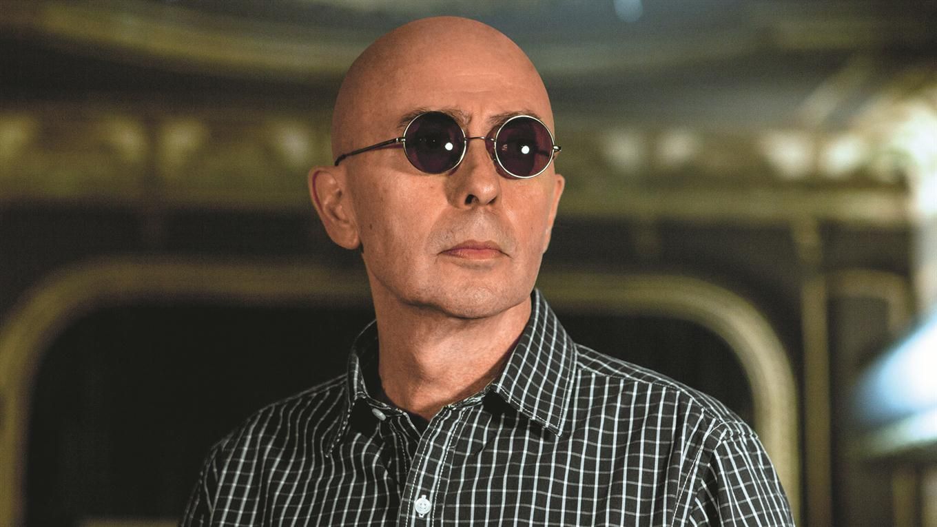 Por teléfono, el “Indio” Solari cantó en el sepelio de Micaela