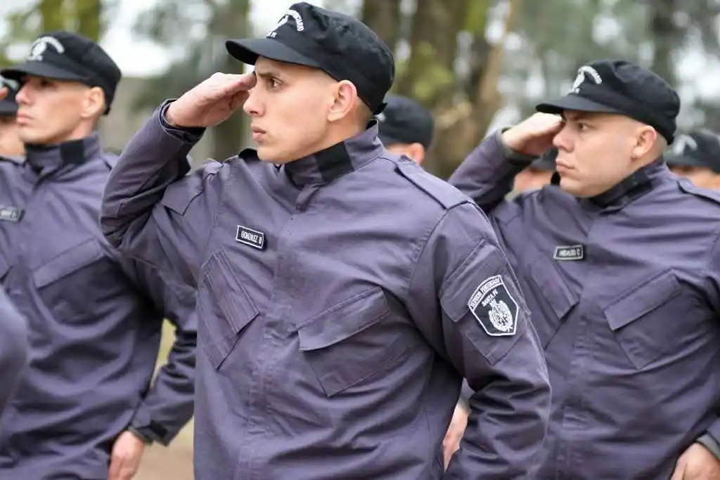 las vacantes disponibles se cubrirán con postulantes que residan en la zona Sur provincial, y el resto de las vacantes se destinarán a aspirantes domiciliados en la zona Centro.