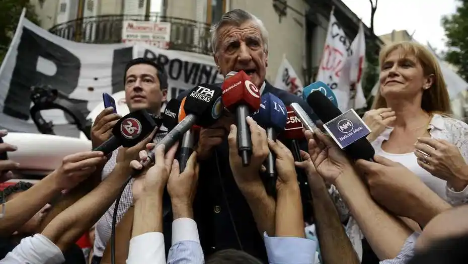 La jueza aceptó la apelación de Gioja, pero dejó a Barrionuevo como interventor del PJ