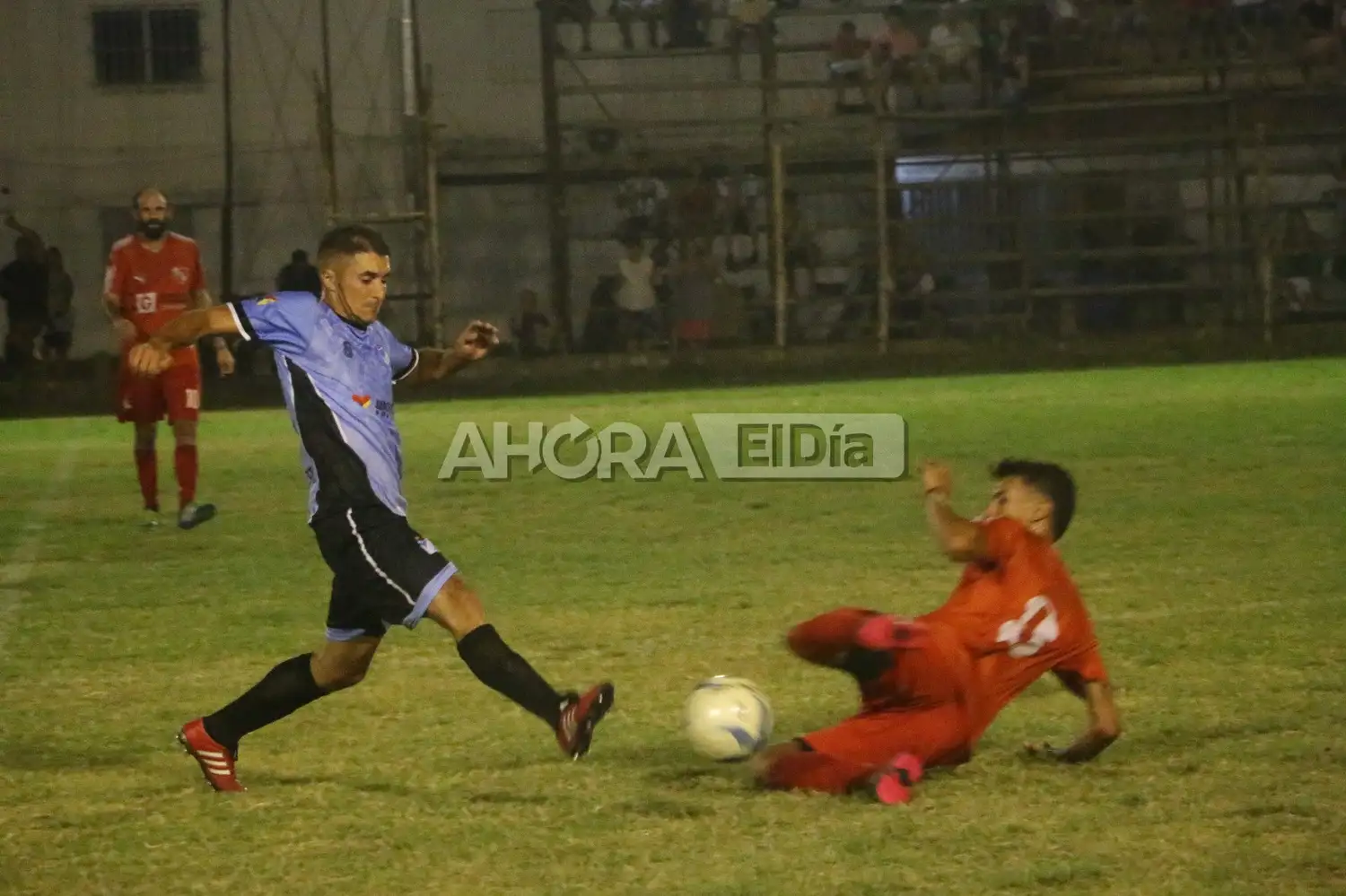 Victorias de Defensores del Oeste y Deportivo Urdinarrain, que consiguió la clasificación