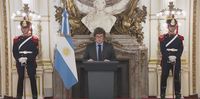 Milei anunció aumentos en universidades, salud y discapacidad y pidió “no aflojar”