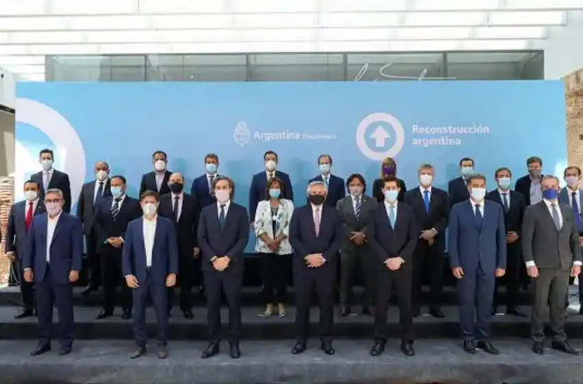 Con el respaldo de 23 provincias, Alberto Fernández firmó el Consenso Fiscal