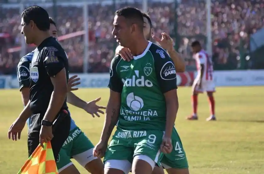Sarmiento se quedó con el primer chico