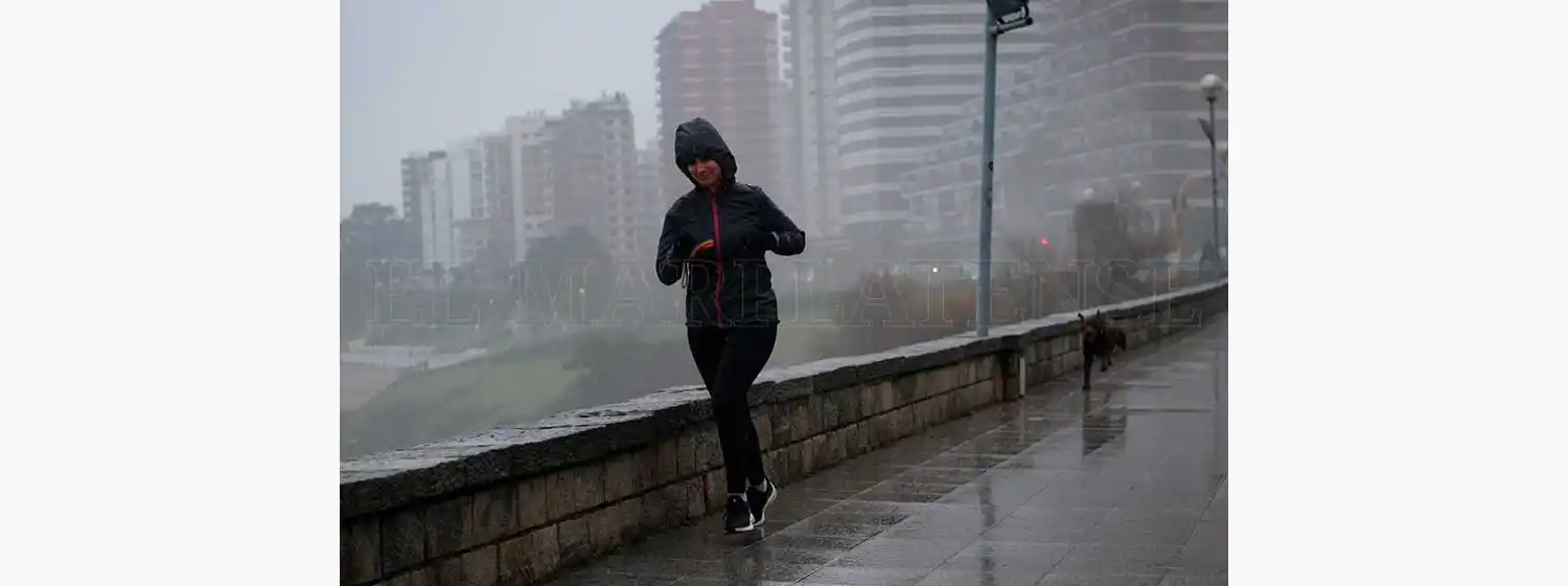 Domingo gris y con lluvias