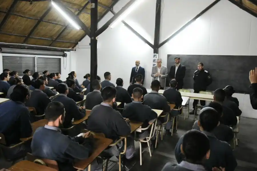 "Después de muchos años de gestión  Rafaela tiene su escuela de Policía"