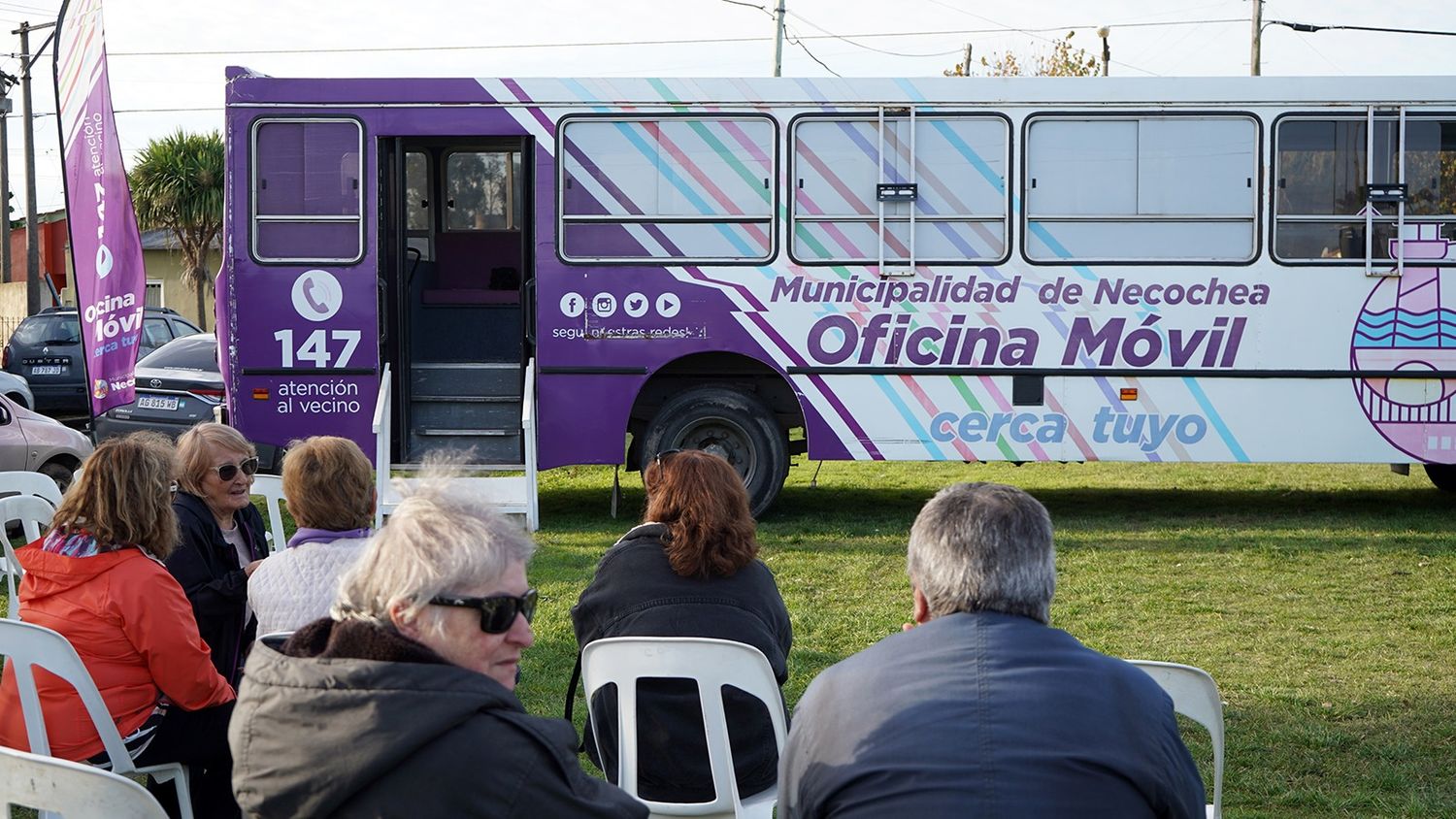 Oficina Móvil. El colectivo visitó el barrio 9 de Julio