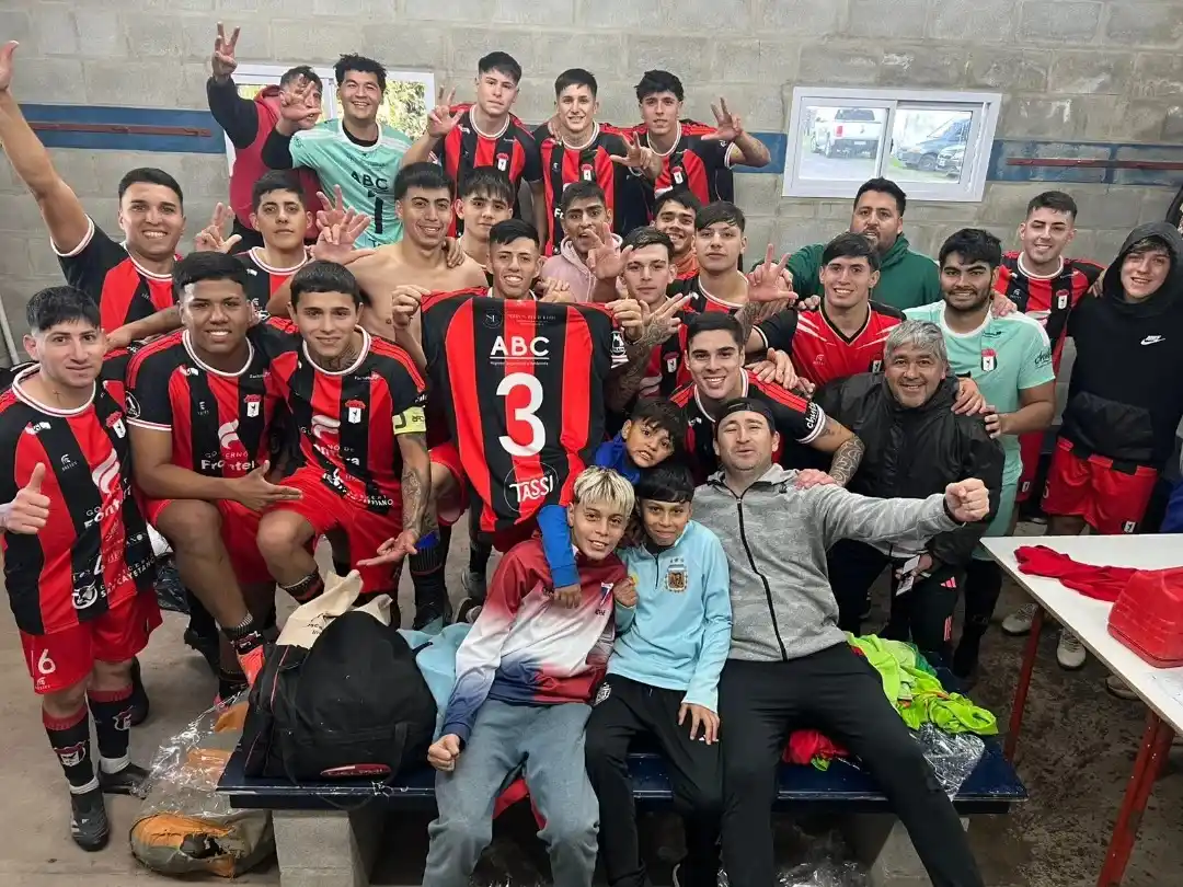 El "Defe" se quedó con el clásico 3-2 ante La Trucha FC. (Foto: Prensa Defensores de Frontera)