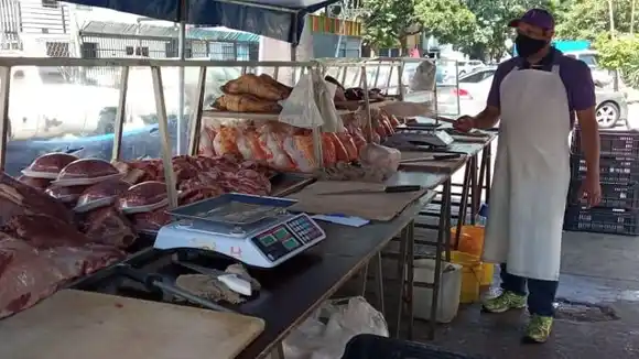 ¡LA CONFUSIÓN MANDA! Así se desarrolla el primer día de la reconversión en Caracas