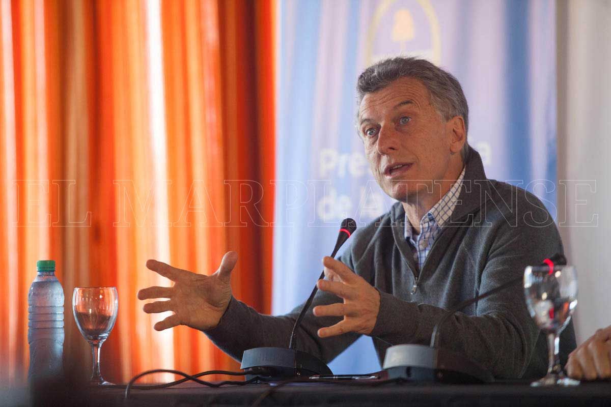 El Presidente tuvo una emergencia aérea cuando viajaba a Chapadmalal
