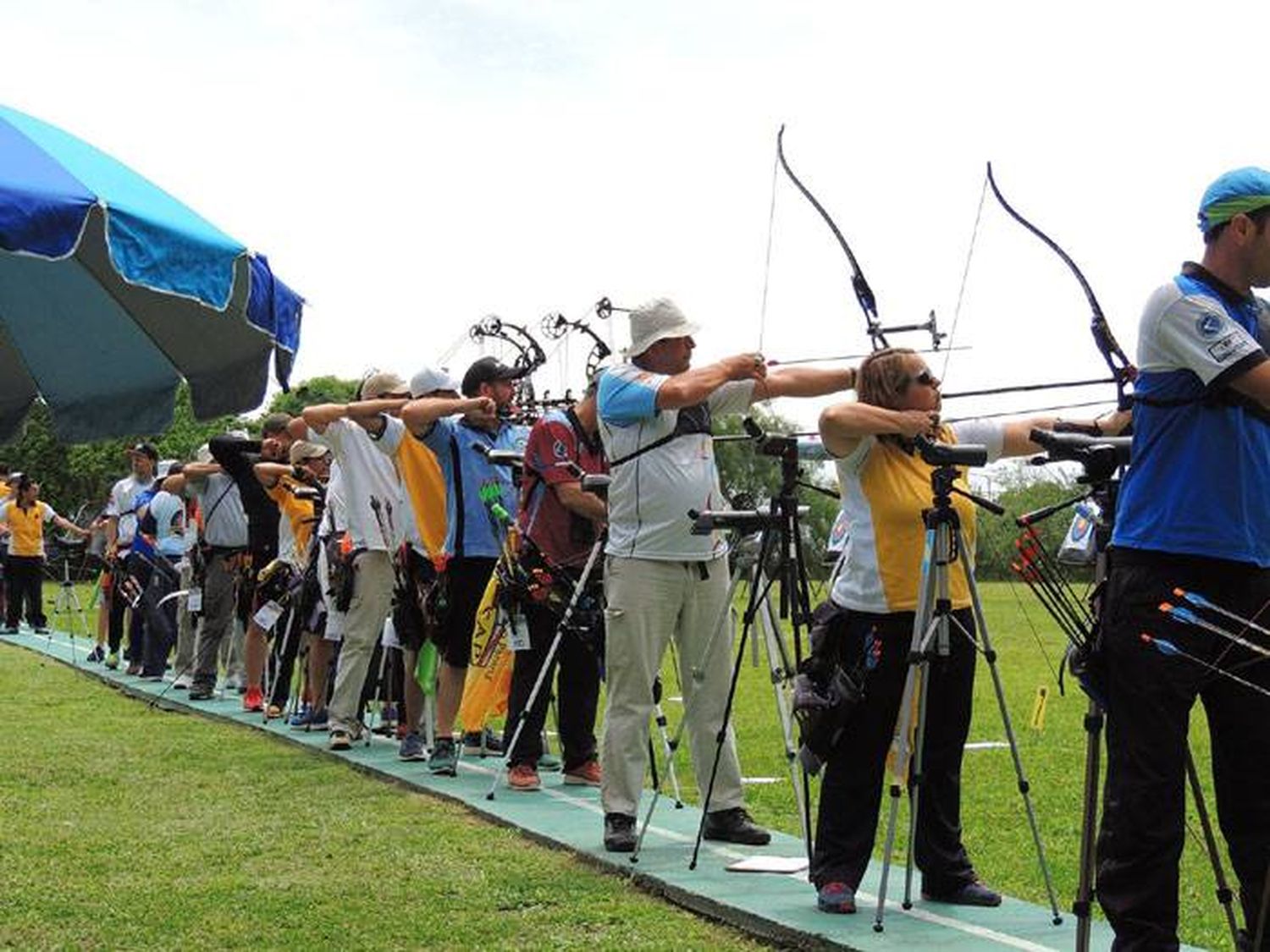 Héctor Bruno sub-campeón regional de Arquería