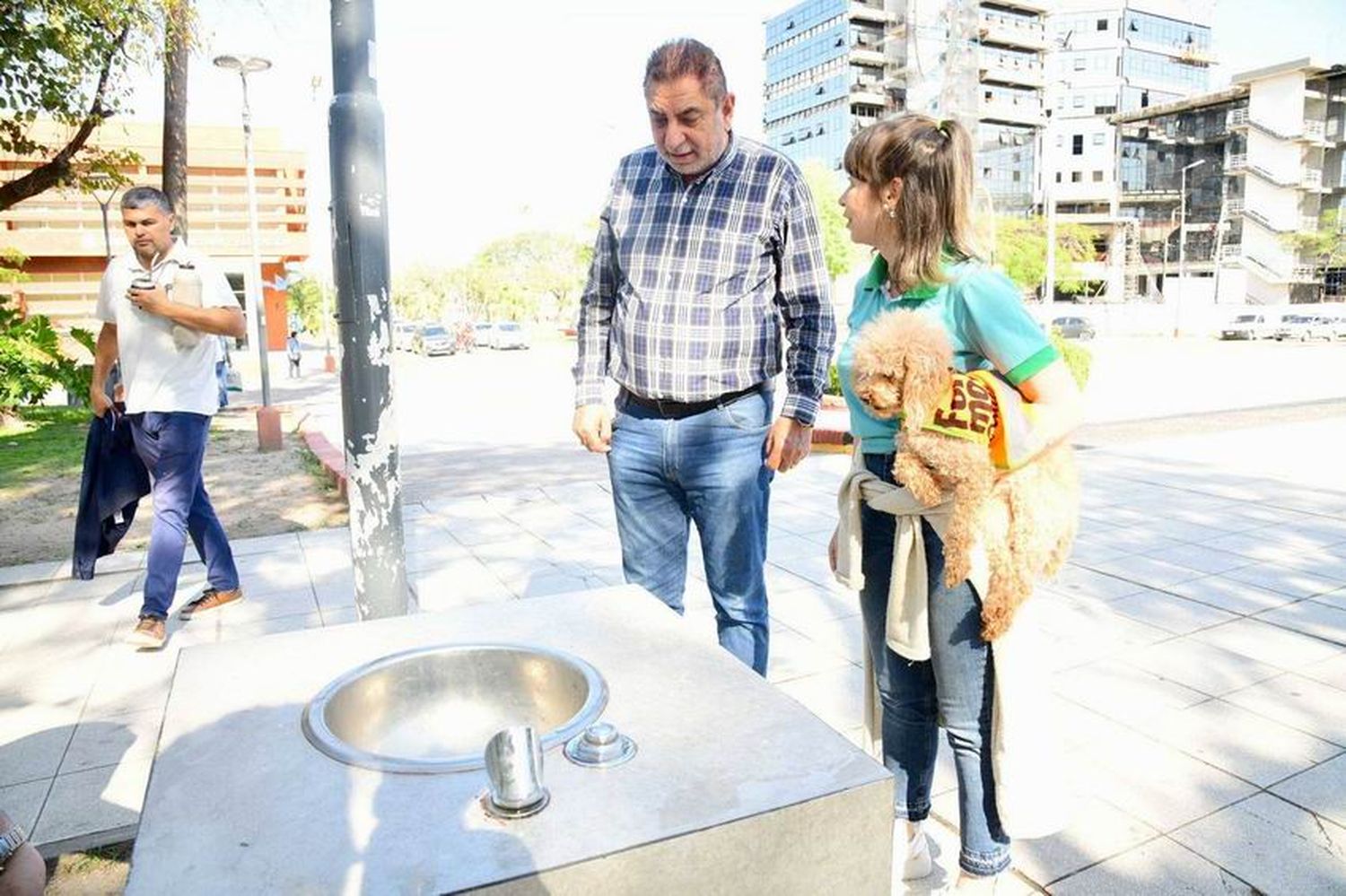 Jofré recorrió la plaza San Martín 
donde se desarrollan nuevas obras