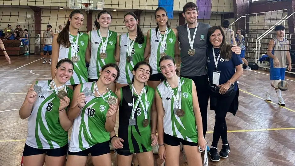 Matilda Tanoni y el equipo de Once Unidos, que brilló en los Evita, en representación de Buenos Aires