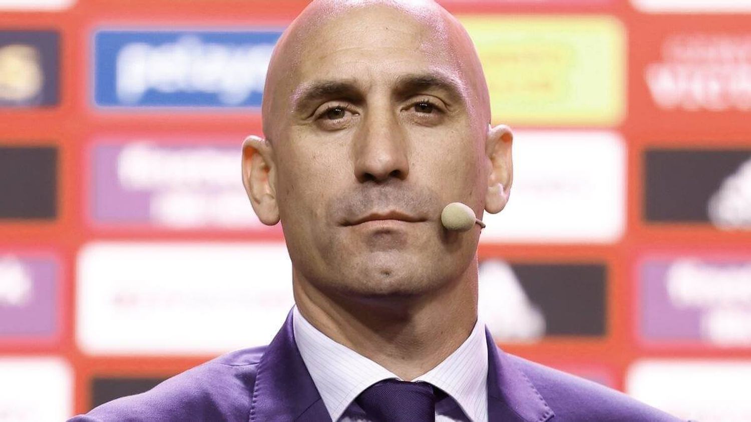 RUBIALES se salvó de la cárcel: solo debe pagar 10.800 euros por el beso a Jenni Hermoso