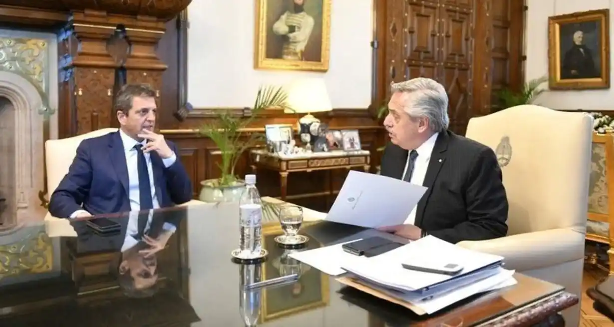Tensiones por el armado electoral: Alberto Fernández y Massa se reunieron a solas en Casa Rosada