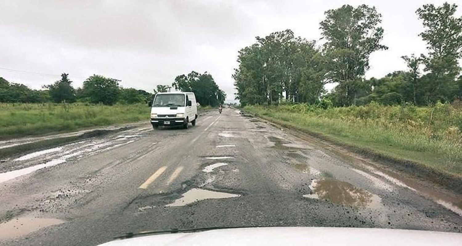 "Los santafesinos necesitamos estas obras de mantenimiento en rutas estratégicas como la 11; es el momento de que se inicien”, planteó el ministro Lisandro Enrico.