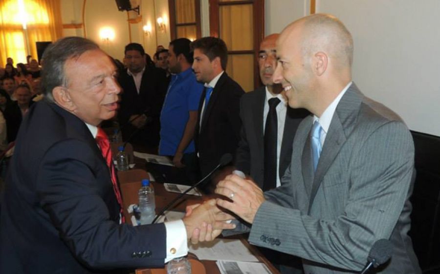 Apareció Zúccaro y le dijo a Ducoté  que "deje de echarle la culpa a la herencia y empiece a gestionar"