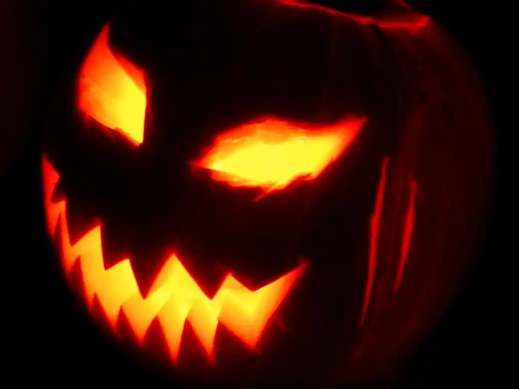 Halloween: entre la tradición celta, el marketing global y la pérdida del sentido.