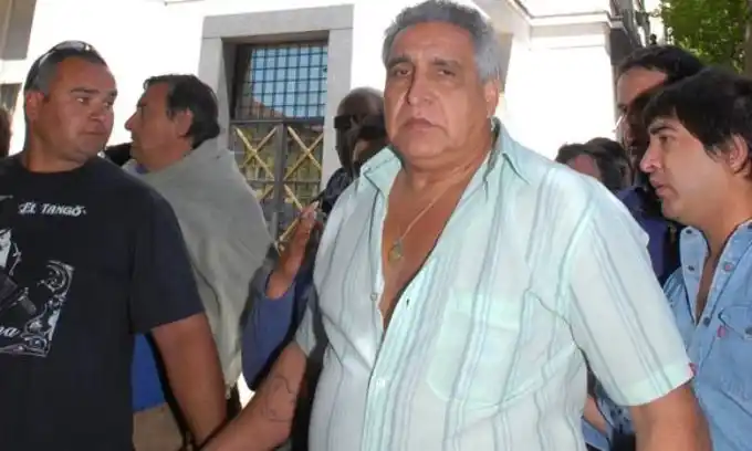 Chocó el "Pata" Medina en La Plata