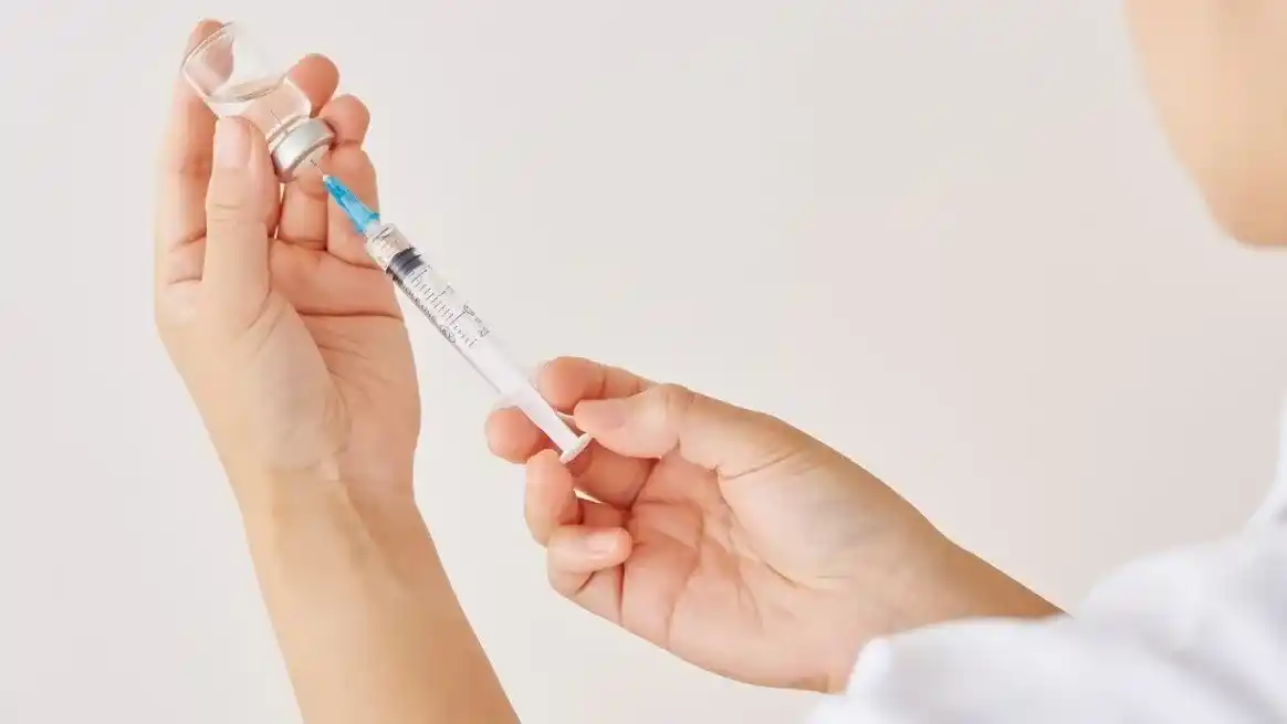 El objetivo es asegurar una protección más temprana frente a posibles brotes