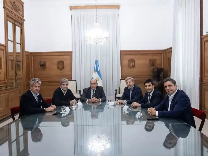 El Gobierno inauguró la “mesa federal” con gobernadores aliados en medio de tensiones por los ATN