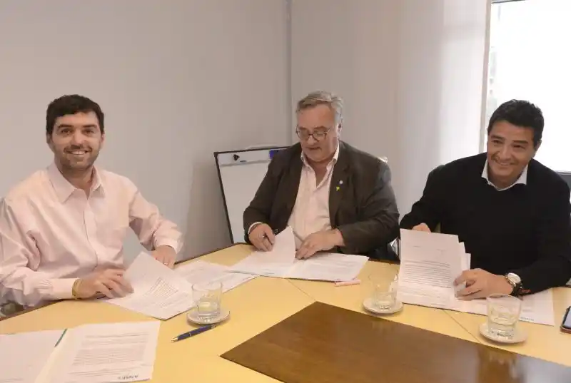 Buscan añadir 400 mil chicos a la AUH en la provincia
