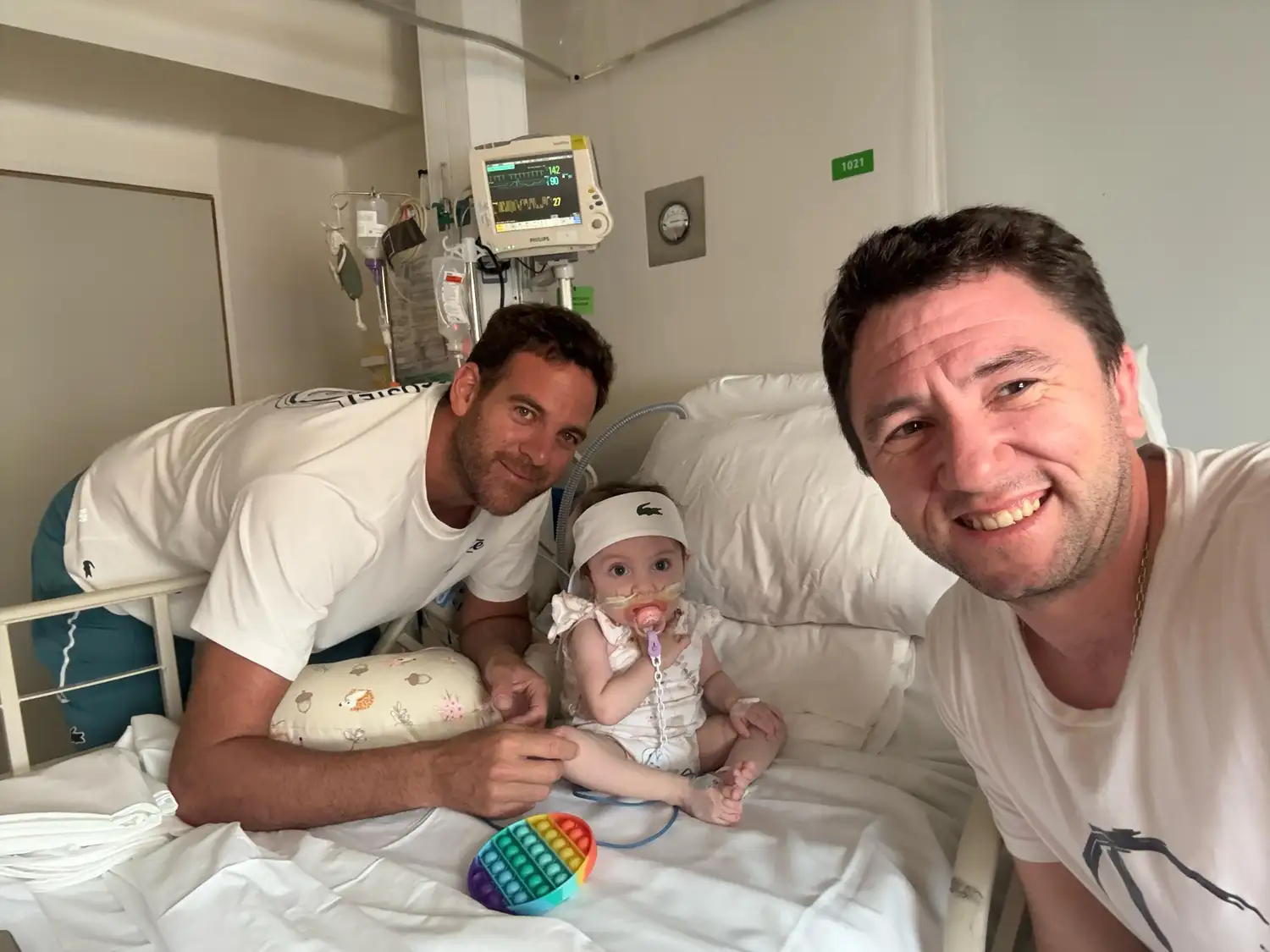 "Delpo" sigue de cerca el caso y quiso acercarse a visitar a la familia, que se encuentra en Capital Federal, esperando por un nuevo corazón para su hija.