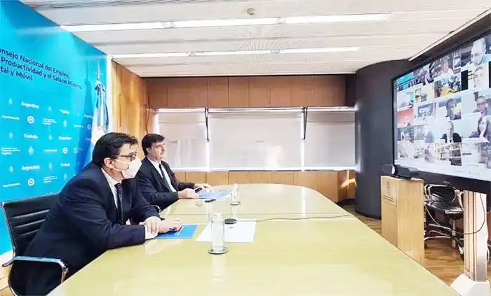 Acuerdo para aumentarlo un 35 % en siete tramos