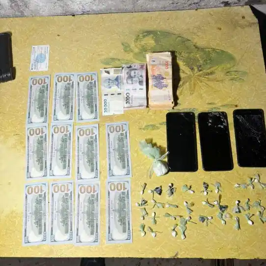 Allanamientos en Pampa Soler: secuestran dólares, droga y una motocicleta