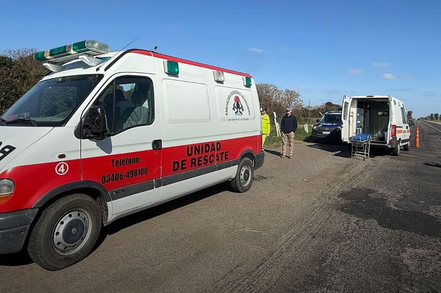 Choque y dos heridos en un cruce ferroviario de Ruta 34: las víctimas fueron asistidas por bomberos