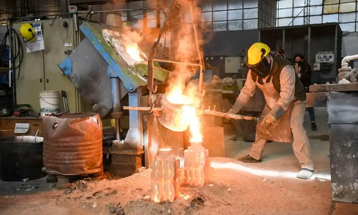 La actividad económica creció 5,6% interanual en abril, según un estudio privado