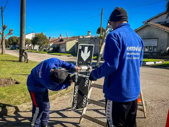 Atención conductores: modificaron el sentido de circulación de calles en el barrio Villa Primera