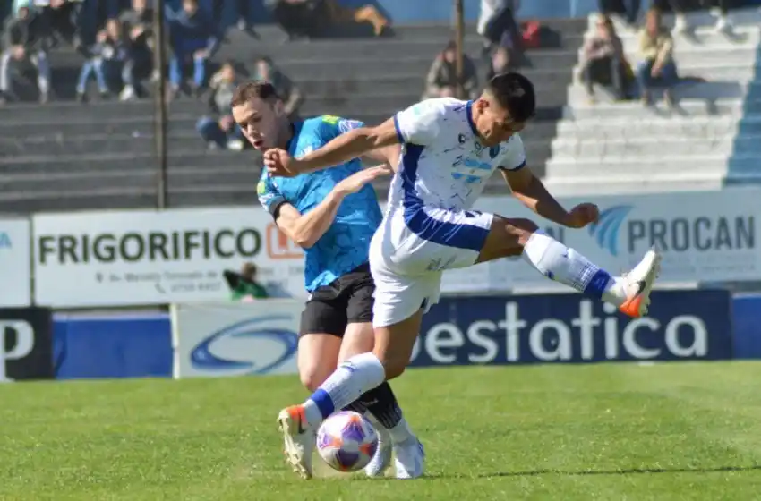 Alvarado, a un paso de la permanencia en el Nacional