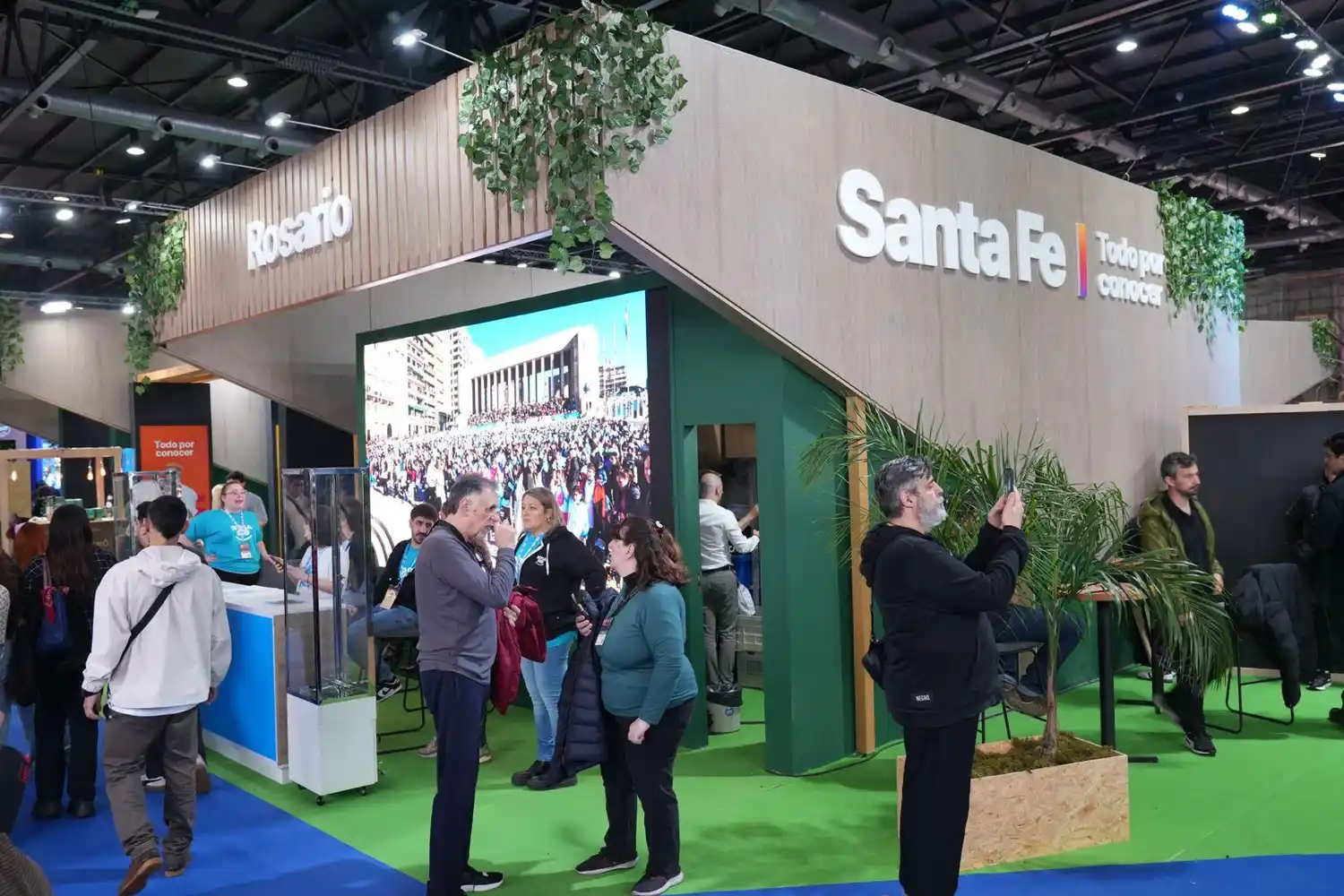 La provincia estuvo presente con un gran stand.