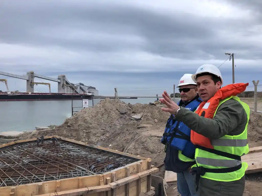 Rojas recorrió obras en giro 12