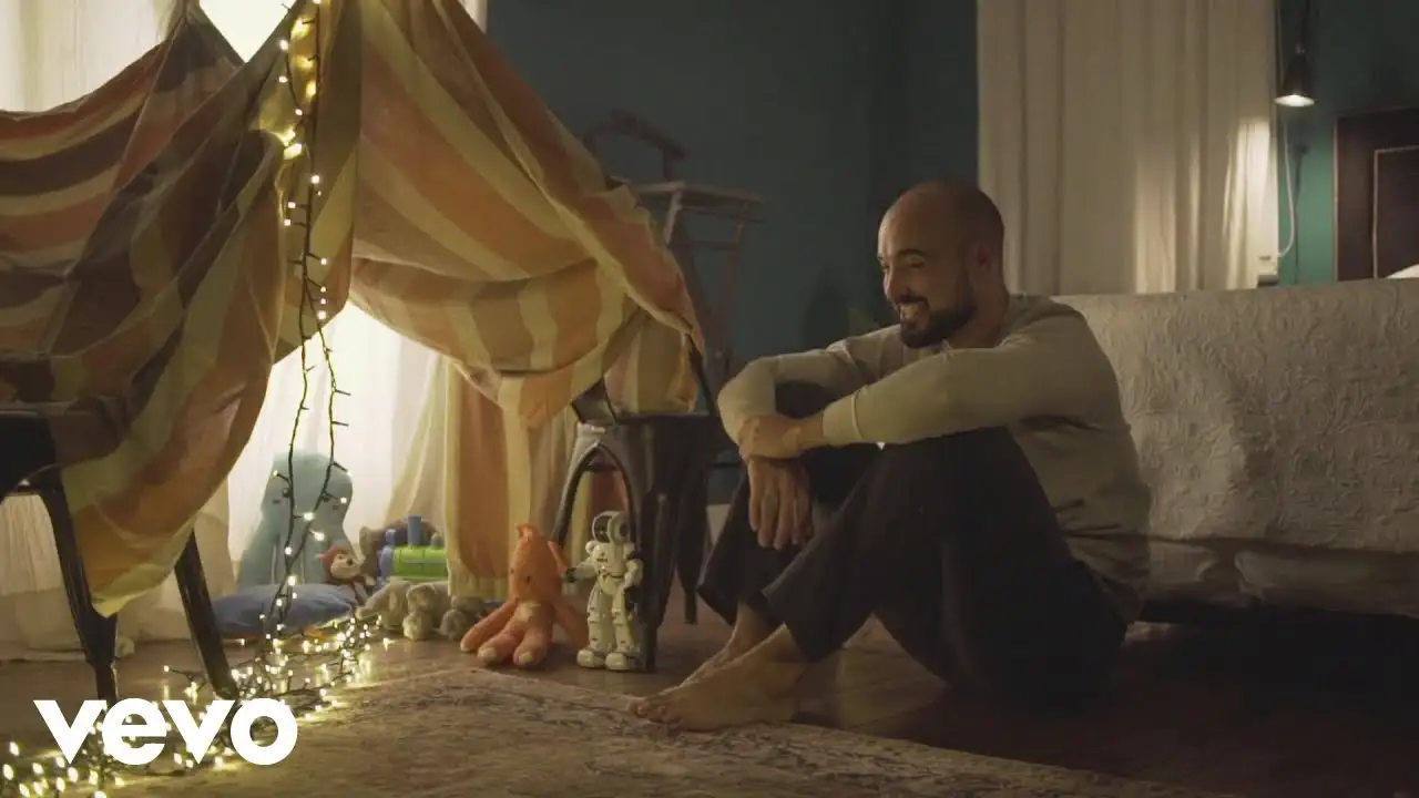 Abel Pintos le canta "Piedra libre" a su paternidad