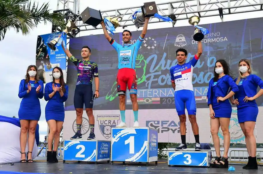 Nicolás Tivani se consagró en la
Vuelta a Formosa Internacional