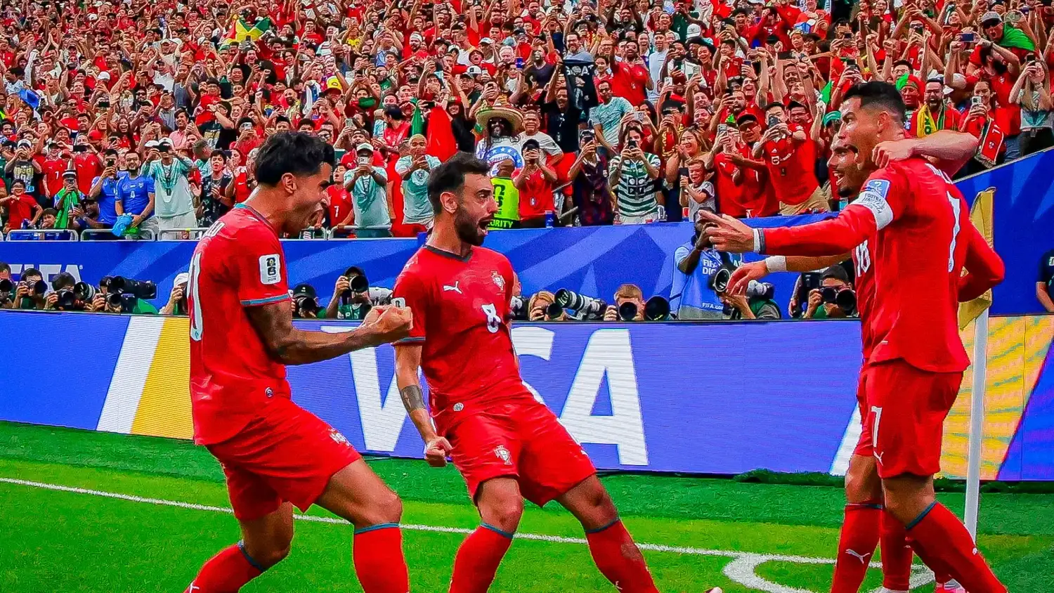 La selección lusa goleó 5 a 0 en la segunda fecha del Grupo K
