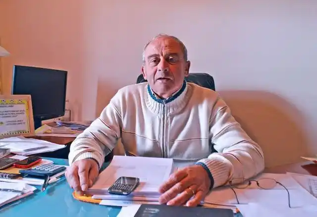 Raúl Costa deja la intendencia por problemas de salud