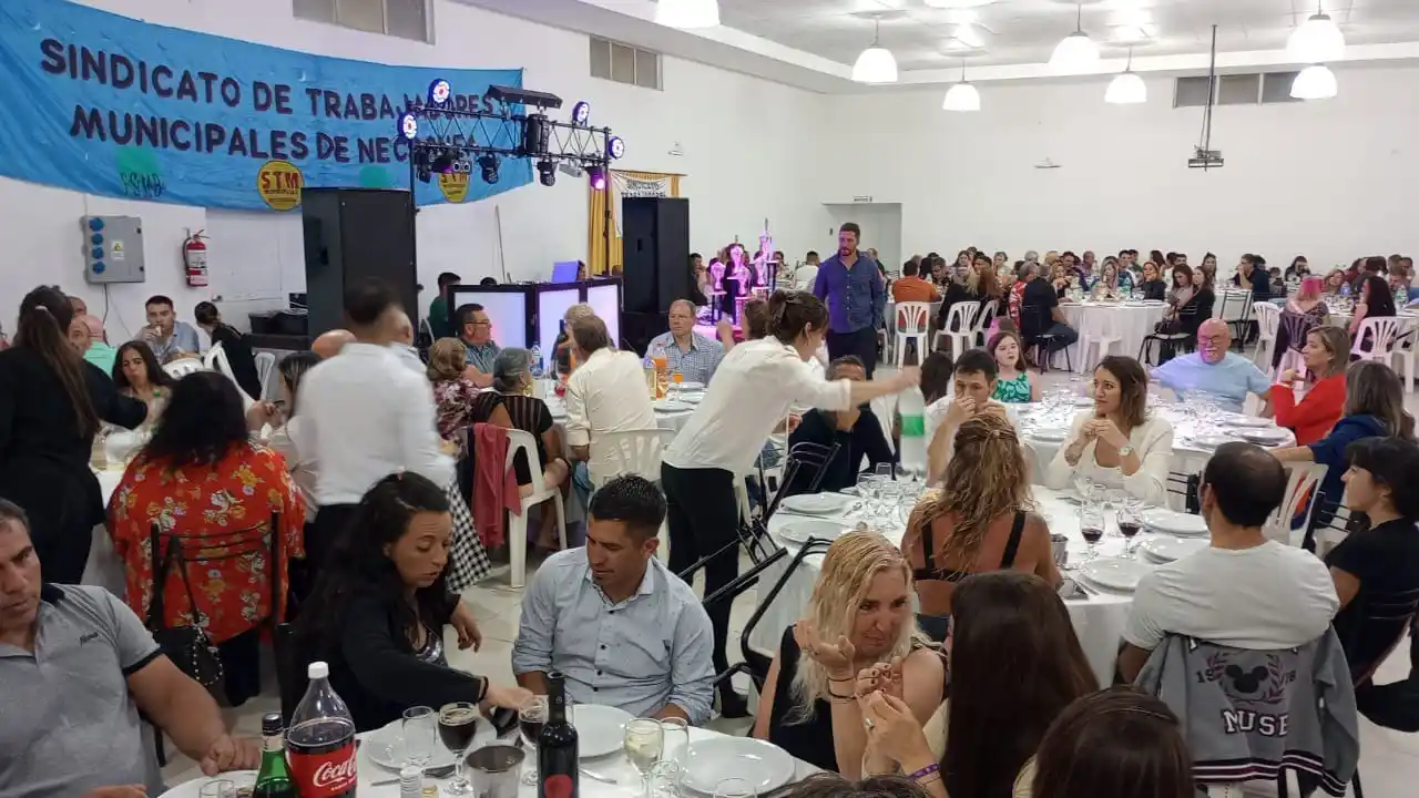Familia municipal. Los integrantes de ella esperan esta fiesta para celebrar todos juntos