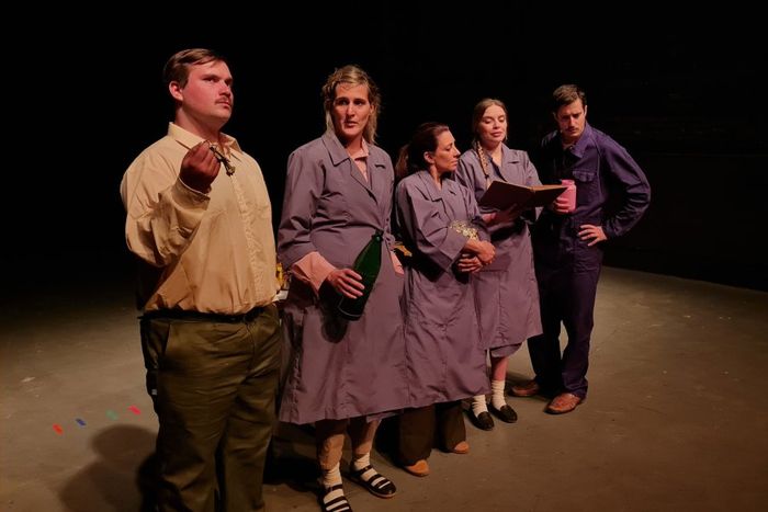  La comedia, escrita por Luisina Valenti, realizará funciones los viernes y sábados, desde el 14 hasta el 29 de octubre.
</p><p>Prensa CC La Máscara