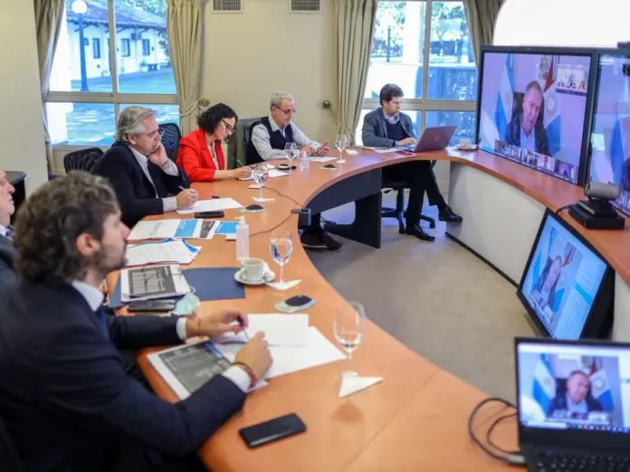El presidente Fernández define con gobernadores si la vacunación comienza el lunes