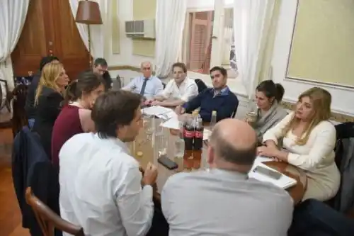 Cambiemos ajusta la línea política en Conurbano e interior