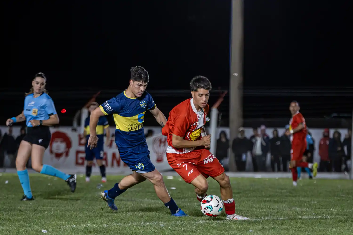 El primer partido lo ganó Huracán Ciclista por 1 a 0