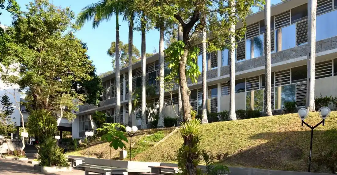 Realizan reconstrucción de los hechos en caso de niño que cayó de la azotea del colegio Humboltd