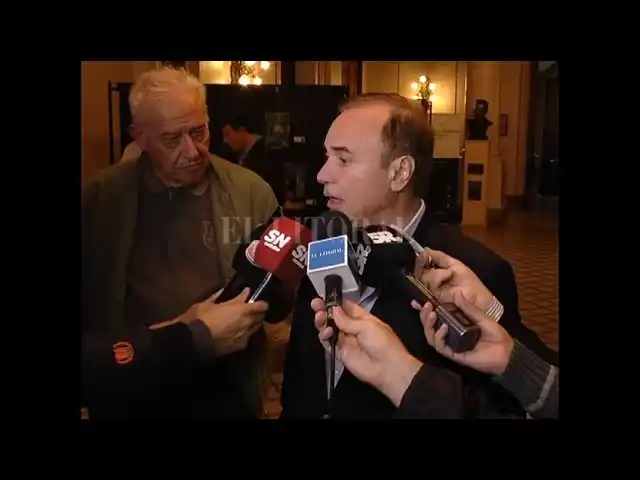 Proponen instalar butacas en las canchas de fútbol