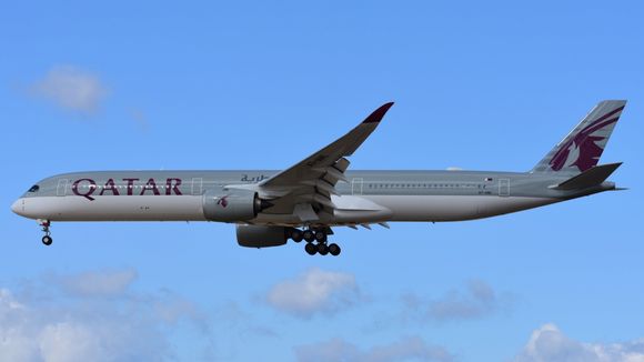 Los tripulantes acusan a Qatar Airways de explotación laboral y prácticas inseguras