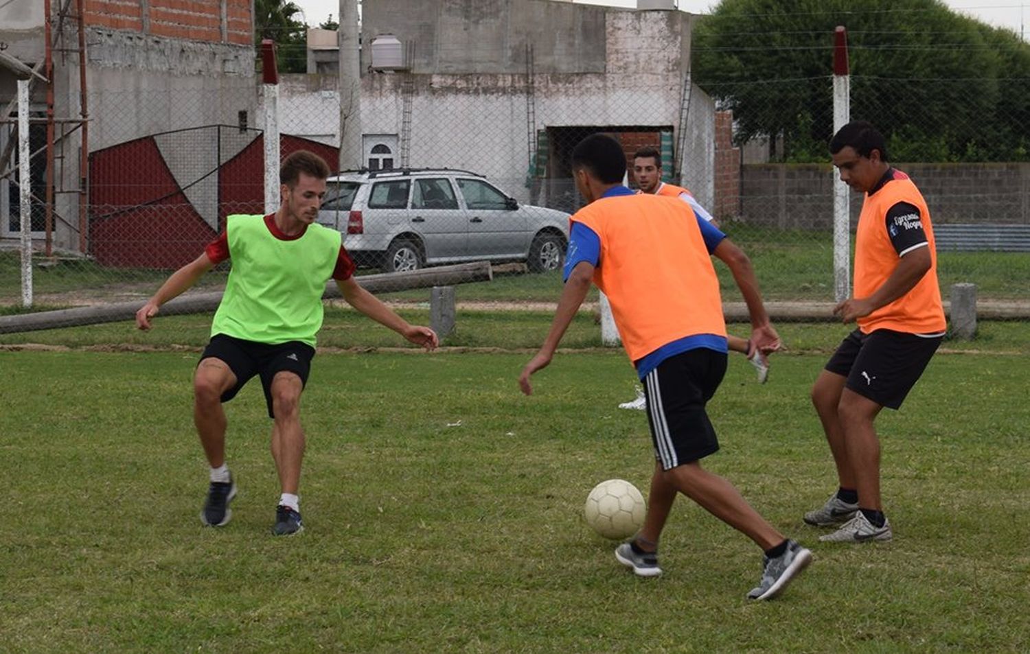 Sigue la pretemporada para Sarmiento de Crespo